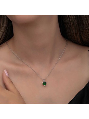 Şems Kamer 925 Ayar Gümüş Yeşil Kalp Model Zirkon Taşlı Kadın Kolye