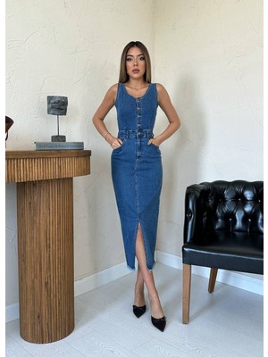 Lokadi Kadın Jean Elbise - Önü Düğmeli ve Yırtmaçlı Midi Boy Denim Elbise