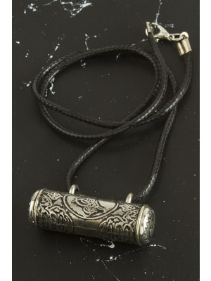 Zero Land Storozde Boru Cevşen Deri Kordonlu Kolye-Gümüş Rengi