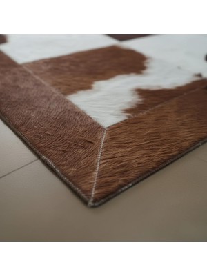 Kahverengi ve Beyaz Tonlu Dana Derisi Patchwork Halı