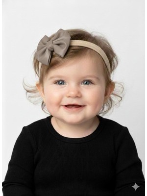 Masal Dünyası Bursa Kız Bebekler Için Lüks Deri Fiyonk Saç Bandı - 3 Farklı Renk Seçeneği
