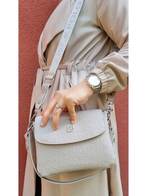 Just Polo Kadın Taş Kapaklı Omuz ve Postacı Çantası Suni Deri Materyal ile Şık ve Dayanıklı Tasarım