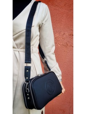 Just Polo Kadin Siyah 5 Bölmeli Omuz Çantasi