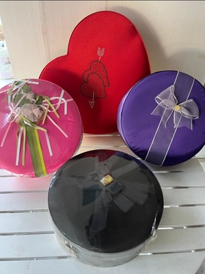 Helvacıoğlu Çikolata Değişik Ebatlarda ve Renklerde Fantazi Dekoratif Hediye, Çikolata Kutusu, 4 Adet