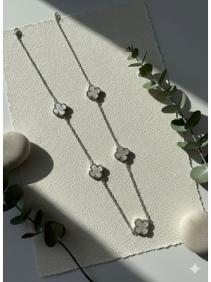 Meneva Aksesuar Paslanmaz Çelik Gümüş Renk Beyaz Mineli Yonca Kolye