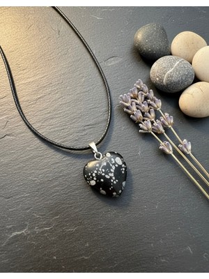 Meneva Aksesuar Karlı Obsidyen Doğal Taş Kalp Kolye