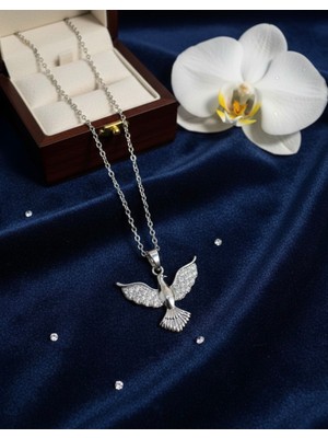 Meneva Aksesuar Gümüş Renk Çelik Işıltılı Zümrüdüanka Kuş Figürlü Kolye