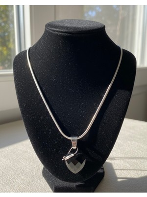 Meneva Aksesuar Renk Değiştiren Kalp His Taşı Kolye