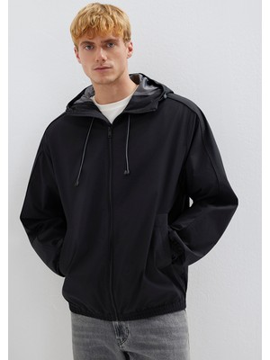 Mavi Kapüşonlu Siyah Ceket 0110818-900