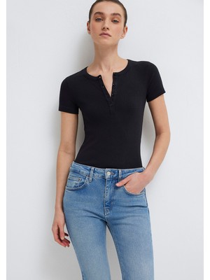 Mavi Yarı Düğmeli Siyah Basic Tişört 1613806-900