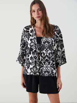 Lc Waikiki Yeni Sezon Şal Yaka Çiçekli Oversize Kadın Kimono
