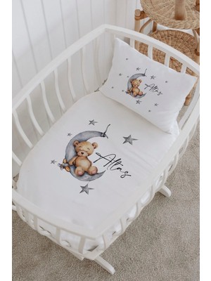 Lilabio Isme Özel %100 Pamuk Lastiksiz Park Yatak Çarşaf Seti (100X120) Aydaki Ayıcık
