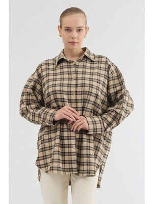 Moviment Bej Oversize Kesim Uzun Kol Düğme ve Cep Detaylı Ekose Gömlek