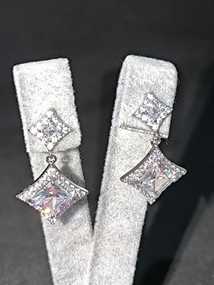 Vulwox Prenses Işıltısı Sallantılı Kare Küpe