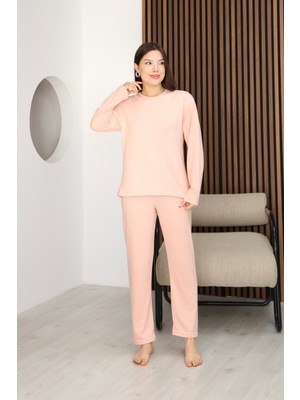 Arvin Pijama Kadın Yumuşak Dokulu Dökümlü Kışlık Rahat Kalıp Uzun Kollu Pijama Takımı