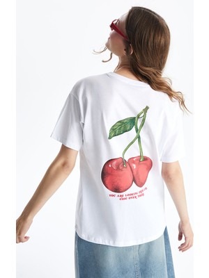 Lc Waikiki Yeni Sezon Bisiklet Yaka Kiraz Baskılı Kadın Tişört