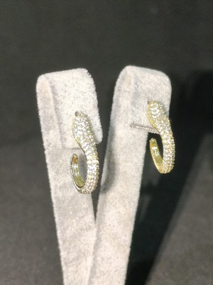 Vulwox Altın Işıltı Halka Küpe