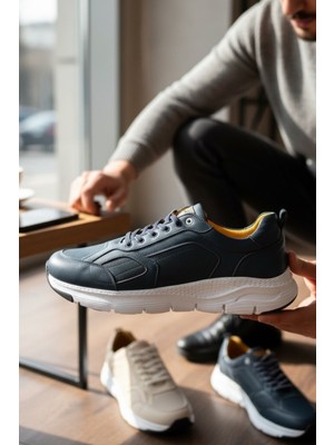 Enoch Erkek Siyah Hakiki Deri Kalın Taban Bağcıklı Büyük Numara Spor Ayakkabı (45-50)