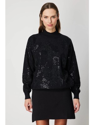 On Fashion Kadın Sıfır Yaka Önü Taşlı Siyah Triko Kazak 60323