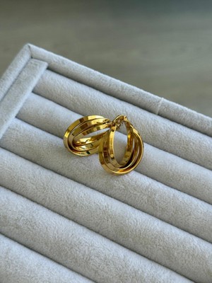 İrem Yıldız Iç Içe Halkalı Çelik Küpe