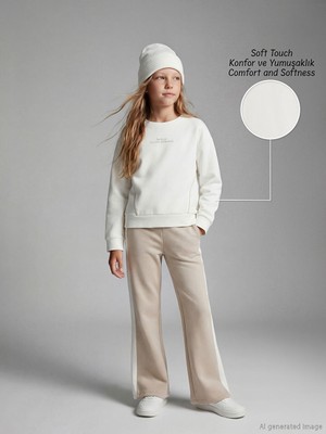 Lcw Ekru Bisiklet Yaka Kız Çocuk Soft Touch Sweatshirt ve Eşofman Altı