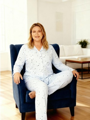 NiCe İç Giyim Mavi Şeritli Beyaz Renk Yıldız Desenli Battal Beden Kadın Süet Yumuşacık Pijama Takım(4xl-5xl)