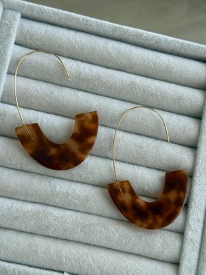 İrem Yıldız Şık Leopar Model Çelik Küpe