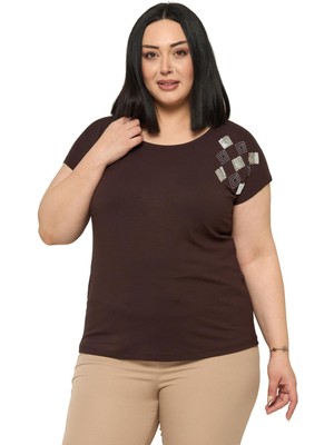 Disentis Modest Büyük Beden Düşük Kısa Kollu Omuzda Baklava Desenli Kahverengi Bluz