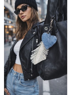 El Işçiliği Kalp Yaprak Detaylı Denim Çanta Charm
