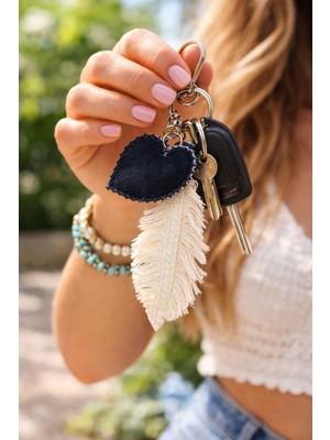 El Işçiliği Kalp Yaprak Detaylı Denim Çanta Charm