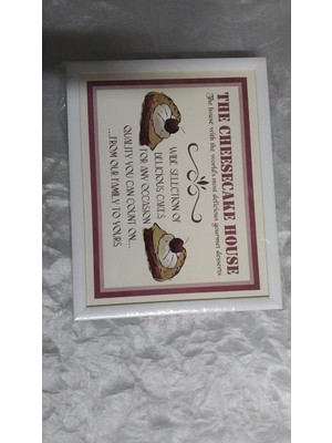 Es Dekor Beyaz Kenar Ikiz Pasta Arka Mavi Ekose Minderli Desenli Keyif Tepsi 1 Adet