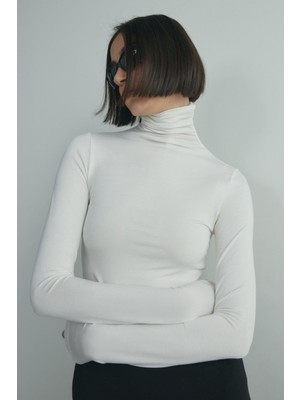 Suud Collection Ekru Boğazlı Tensel Body