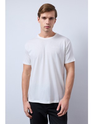 Nakışlı Regular Fit Rahat Yaka Soft Touch Modal Penye T-Shirt