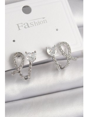 Renklime Pirinç Gümüş Renk Düğüm Model Zirkon Taşlı Kalp Detay Kadın Küpe