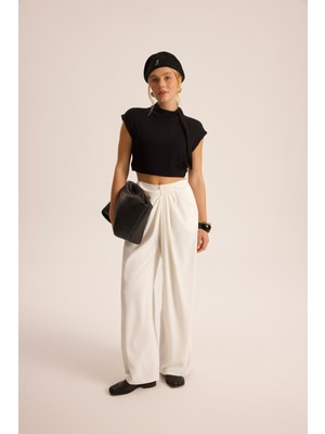 Mai Loose Pile Detaylı Ekru Dökümlü Pantolon