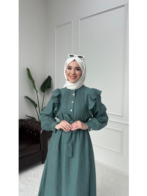 Moda Yarım Düğmeli Kuşaklı Astarlı Tesettür Elbise – Şık ve Rahat Günlük Kullanım