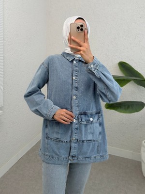 Queene Dreams Serpme Taş Detaylı Kapaklı Cepli Kot Ceket -Buz Mavi