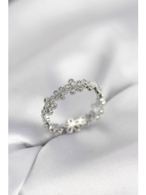 Nuveden Gümüş Renk Sıralı Çiçek Model Zirkon Taşlı Kadın Yüzük - TJ-BYK4108 DIE-RSTG34