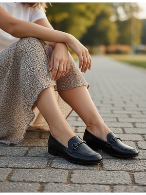KAFKASLAR AYAKKABI Düz Taban Yeni Model Çatlak Parlak Loafer Model Kadın Babet Ayakkabı