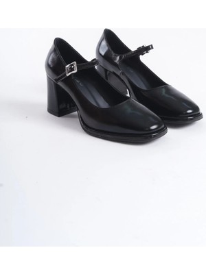 Manzo Calma Hakiki Deri Klasik Topuklu Bantlı Tokalı Kare Burun Ayakkabı