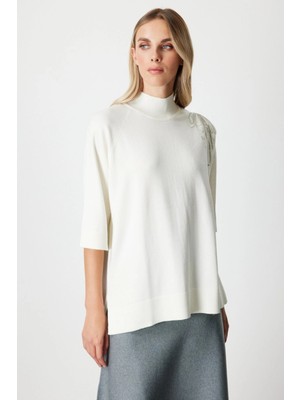 On Fashion Kadın Yarım Kol Tek Omuz Zincirli Ekru Kazak 65381