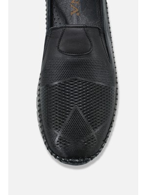 Nerdas Kadın Hakiki Deri Günlük Ayakkabı - Siyah