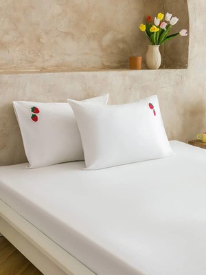 LC Waikiki Karışık Çilek Nakışlı Pamuklu Yastık Kılıfı 2 Li 50X70 cm  (S6)