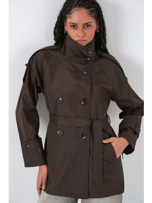 Queene Dreams Kruvaze Yaka Kısa Trençkot 5980 - Kahverengi