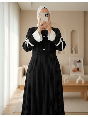 Modamorfo Omzu Vatkalı Kolu Bağcıklı Düğme Detaylı Cepli Pliseli Elbise -Siyah