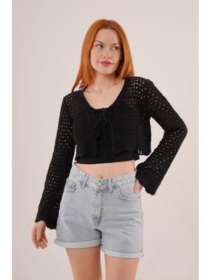 Queene Dreams Ön Bağlamalı Ajurlu Crop Siyah Hırka