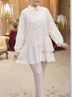 Queene Dreams Fırfır ve Fisto Detaylı Inci Düğmeli Gömlek -Bej