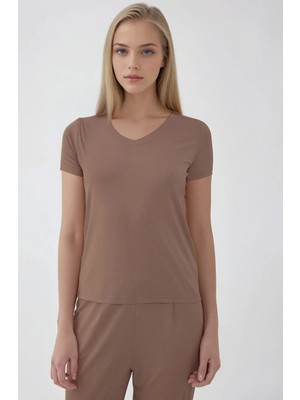 Vitrin V Yaka Salaş Tişört