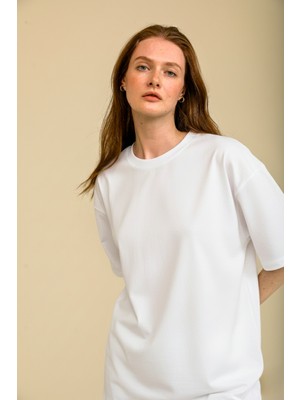 Guaraz Kadın Beyaz Oversize Bisiklet Yaka %100 Pamuk Düz Basic Yazlık T-Shirt