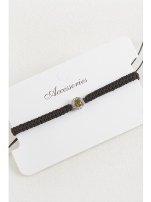 Zenvia Çiçek Taşlı Makrome Örgülü Bileklik ZNVBJTR-23577